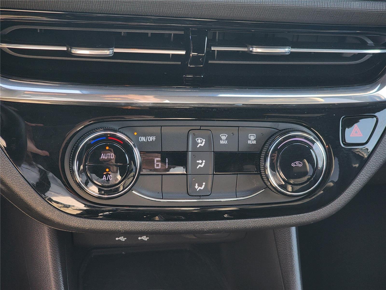 Used 2025 Summit White Buick Sport Touring image 15