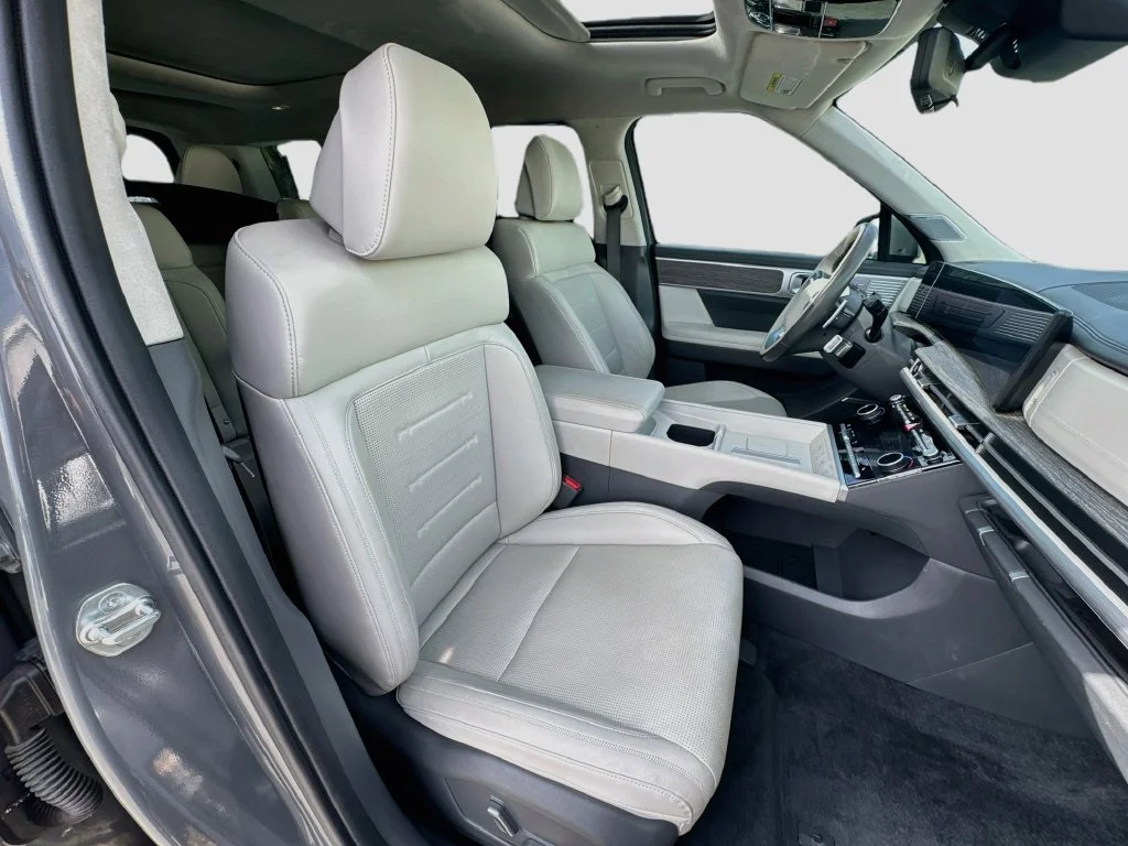 Used 2024 Gray Hyundai Calligraphy image 35