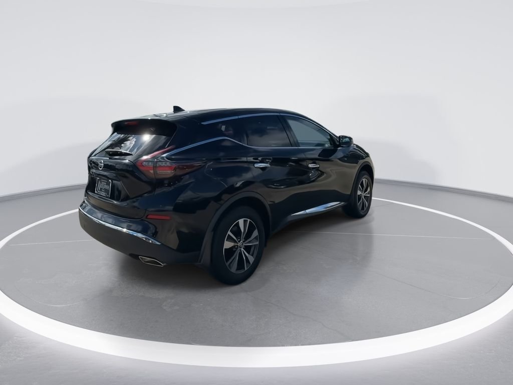 Used 2020 Black Nissan S image 8