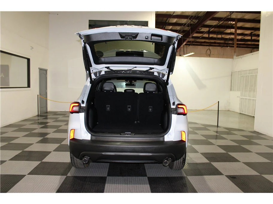 Used 2025 White Ford ST-Line Select image 21
