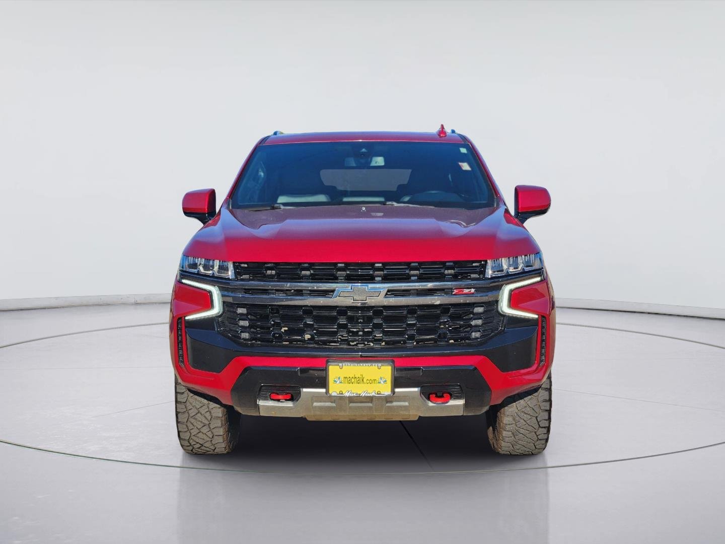 2021 Chevrolet Suburban photo 2 of 34