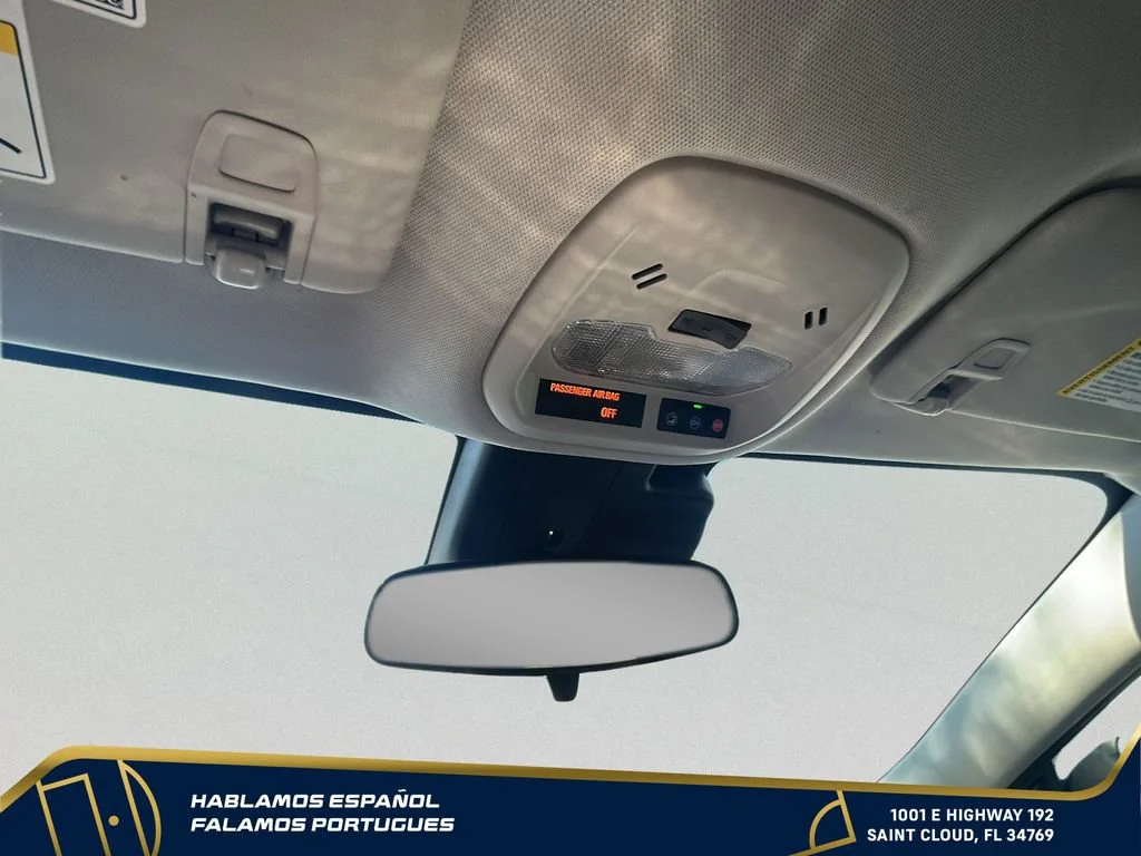 Used 2024 Summit White Chevrolet ACTIV image 20