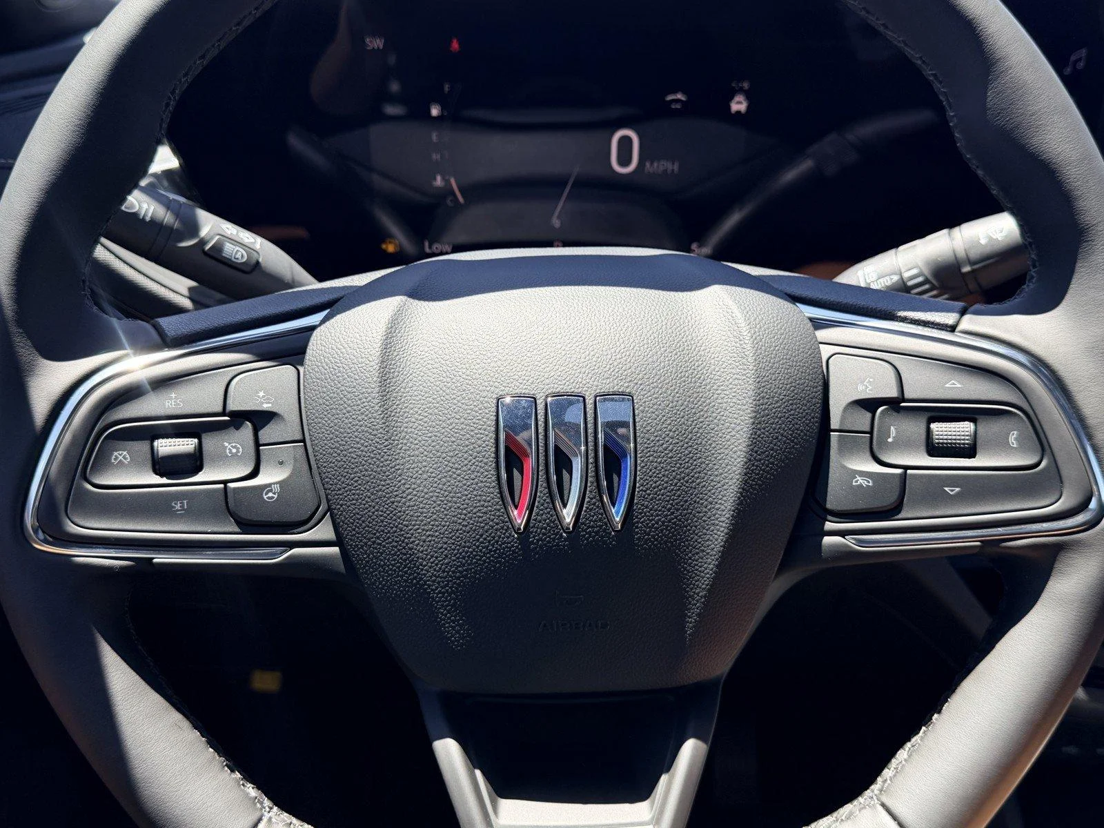 New 2026 White Frost Tricoat Buick Avenir image 24