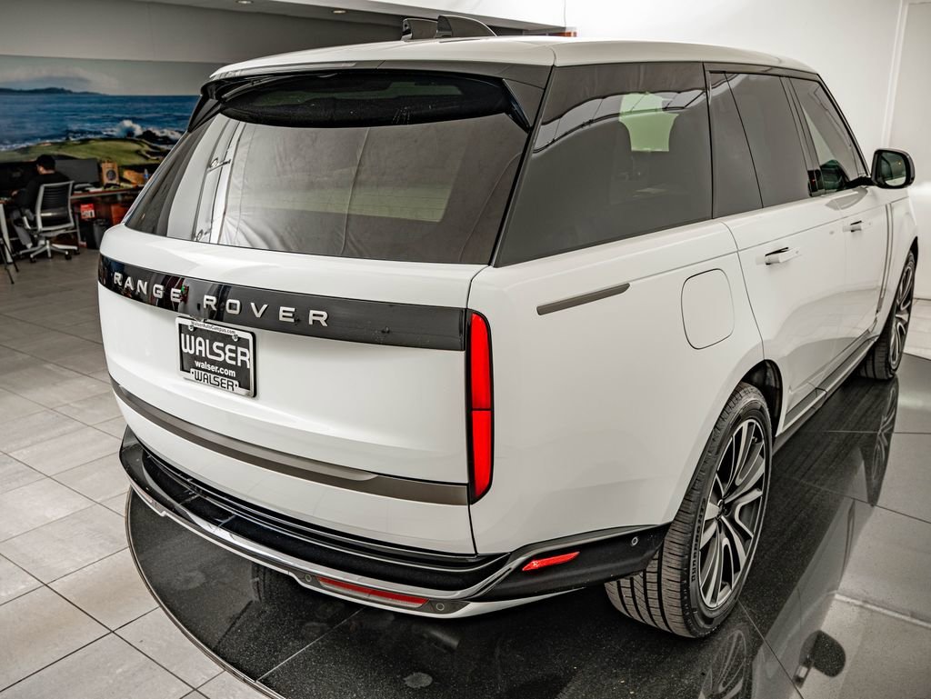Used 2025 Fuji White Land Rover Autobiography image 15