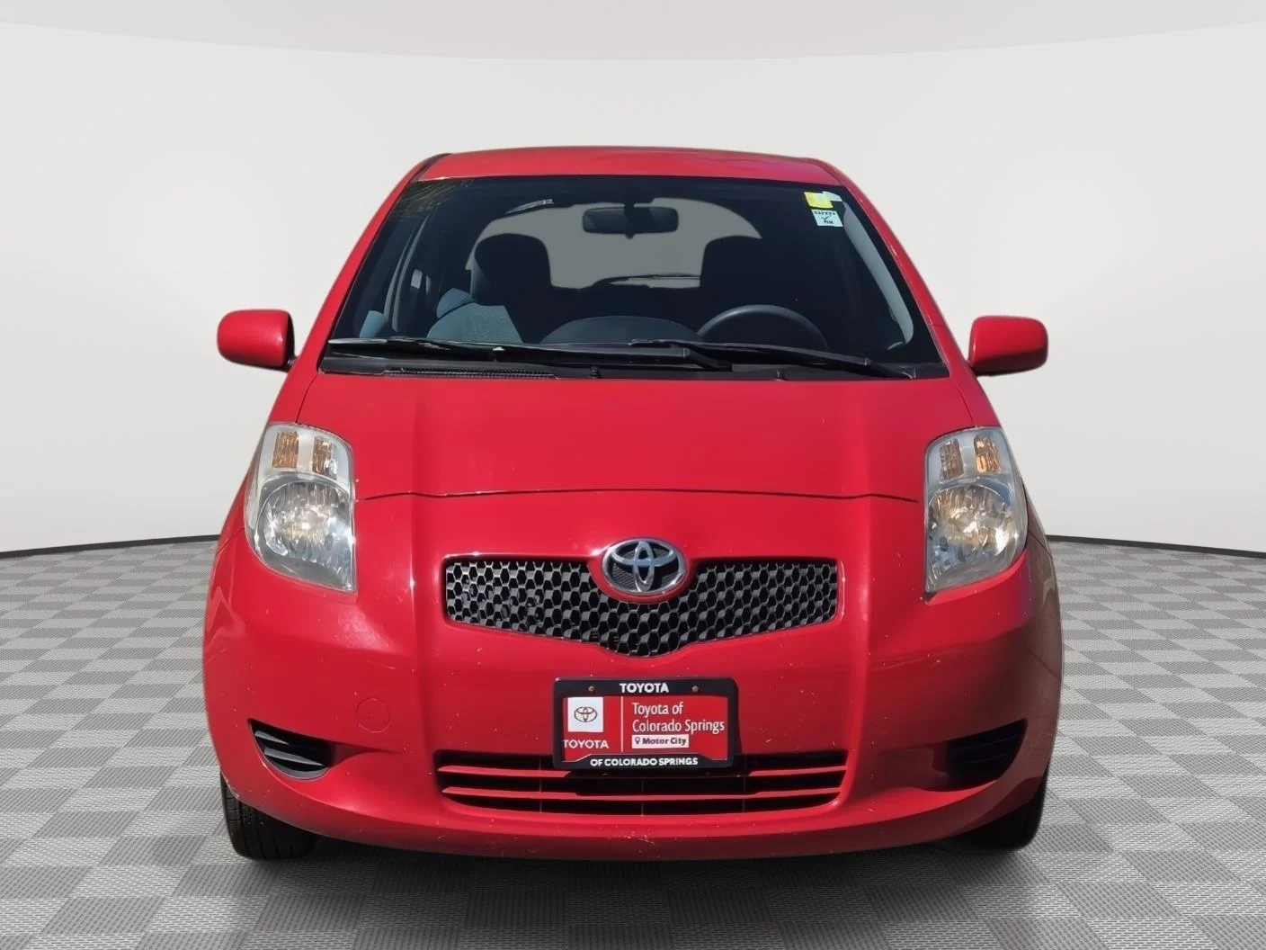 Used 2007 Absolutely Red Toyota Base image 4