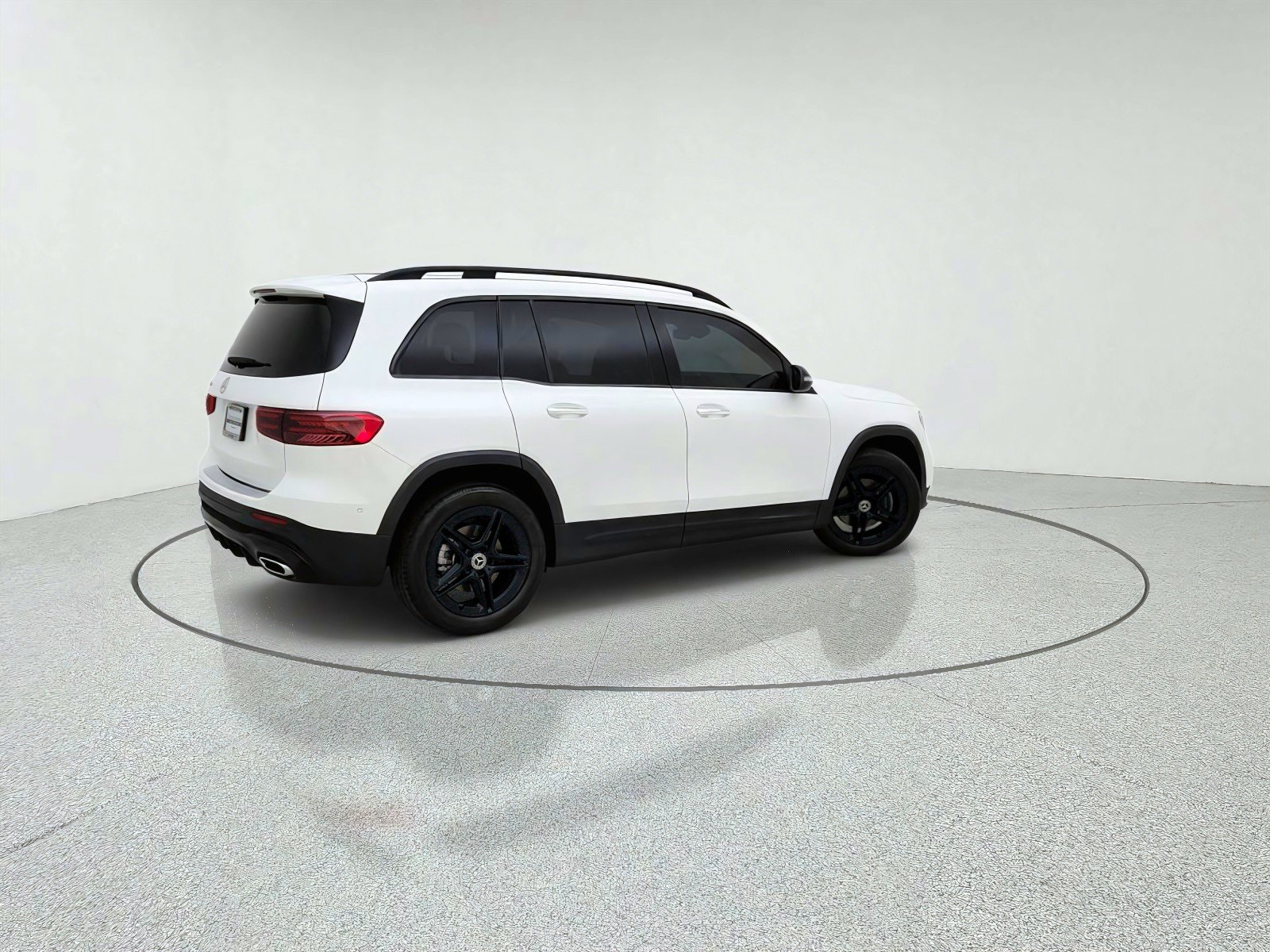 Used 2024 Polar White Mercedes-Benz AMG® Line Package image 8