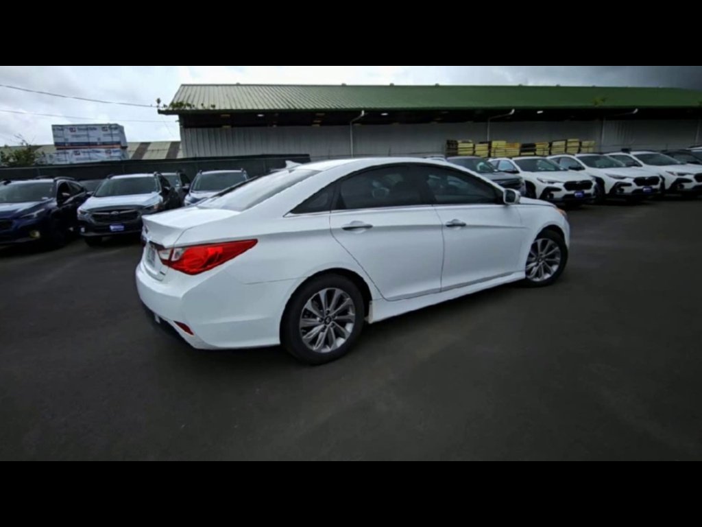 Used 2014 Pearl White Hyundai Limited image 8