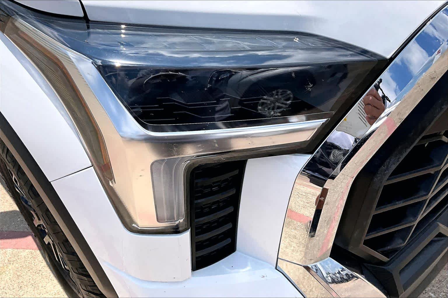 Used 2024 Ice Cap Toyota SR5 image 27