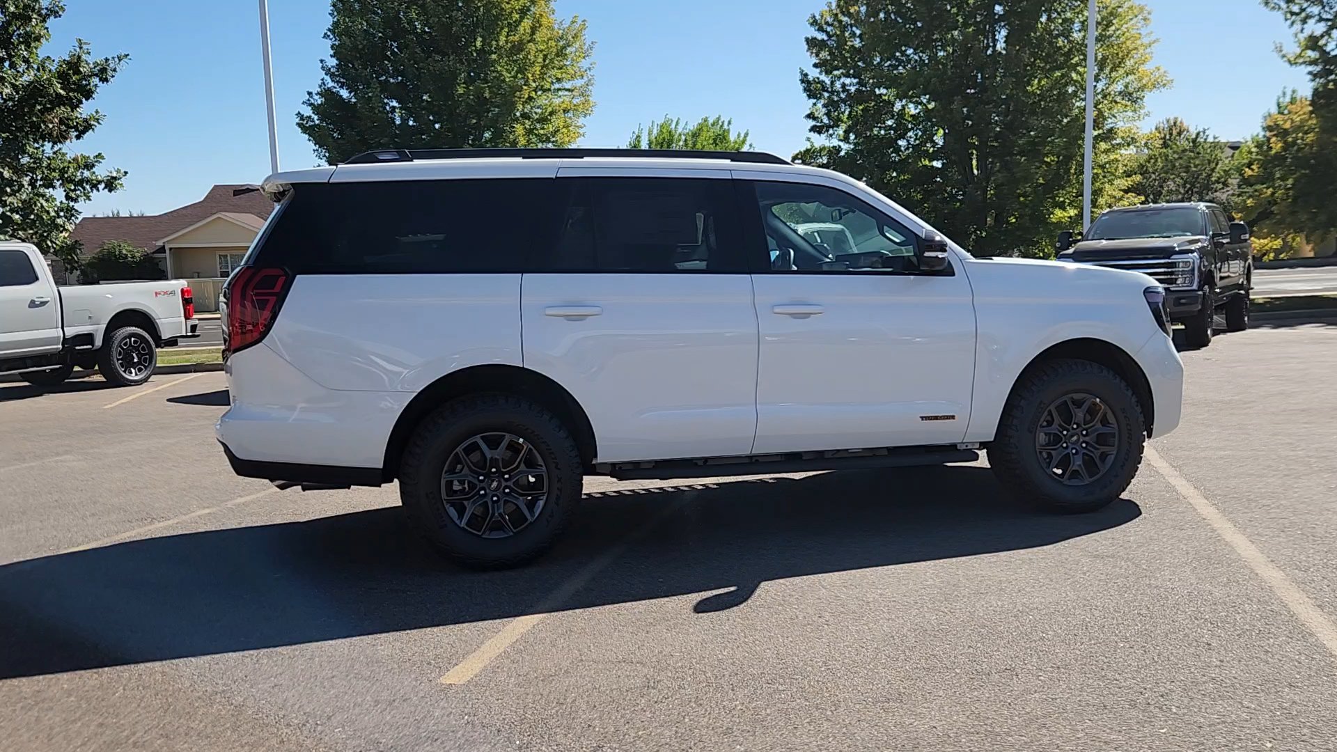 New 2027 Star White Metallic Tri-Coat Ford Tremor image 12
