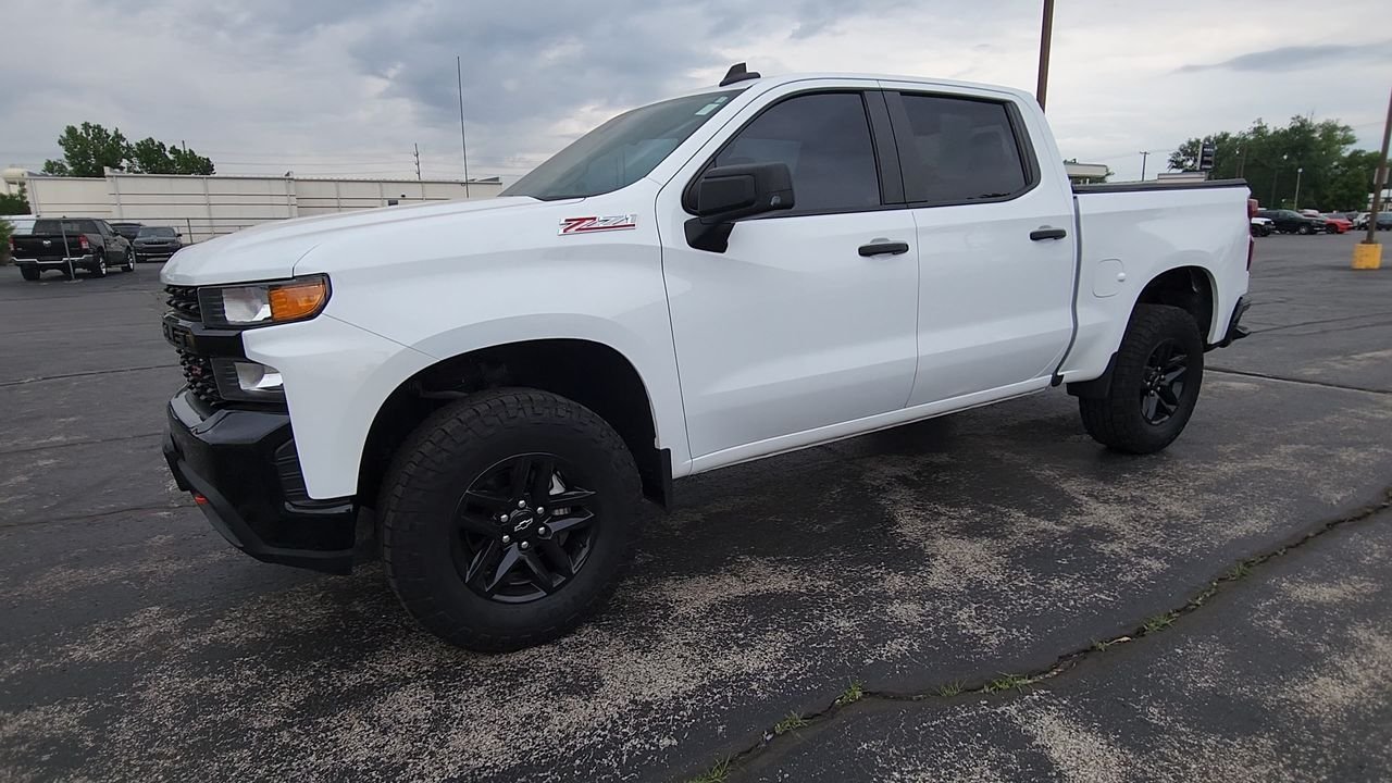 Used 2019 White Chevrolet Custom Trail Boss image 4