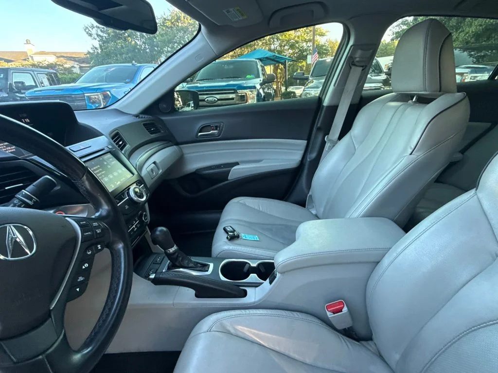 Used 2020  Acura Premium Package image 13
