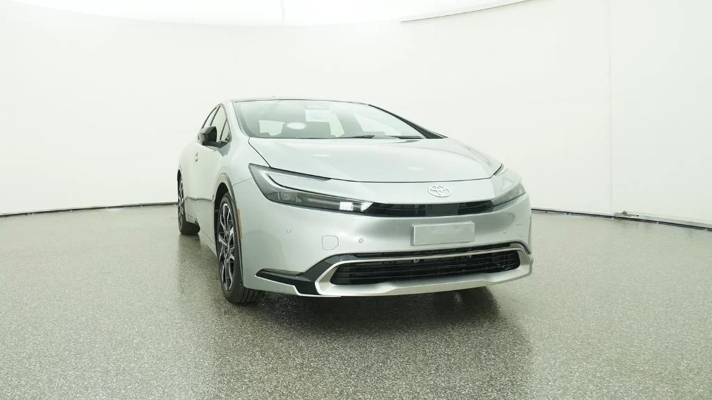 New 2026 Cutting Edge Toyota XSE Premium image 18