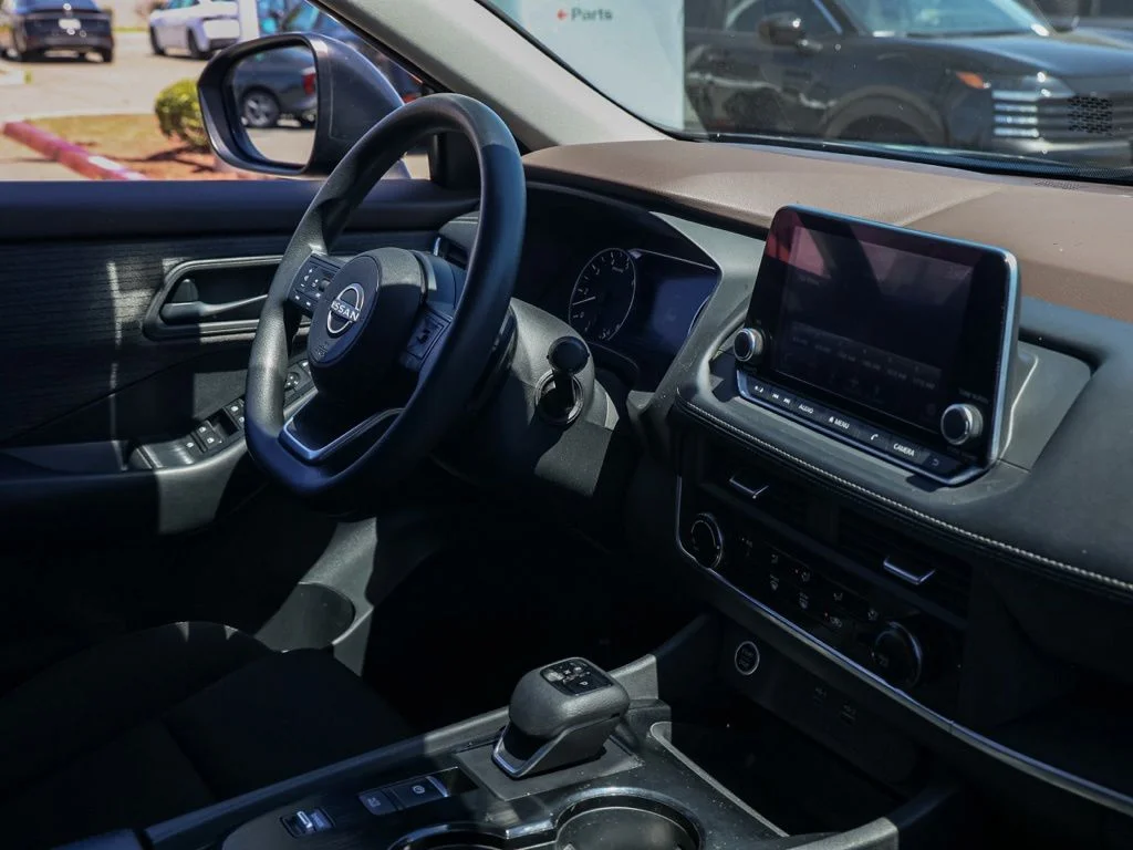 Used 2023 Black Nissan S image 19