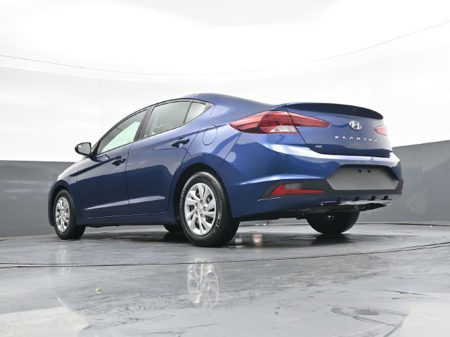 Used 2020 Blue Hyundai SE image 35