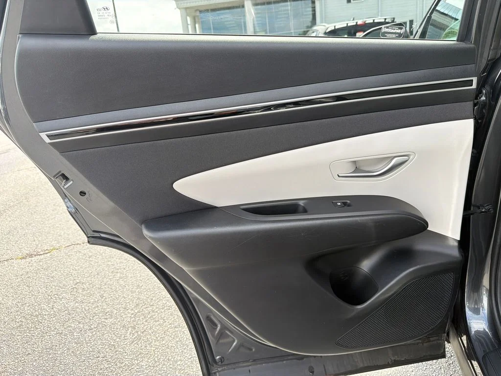 Used 2023 Gray Hyundai SEL image 22