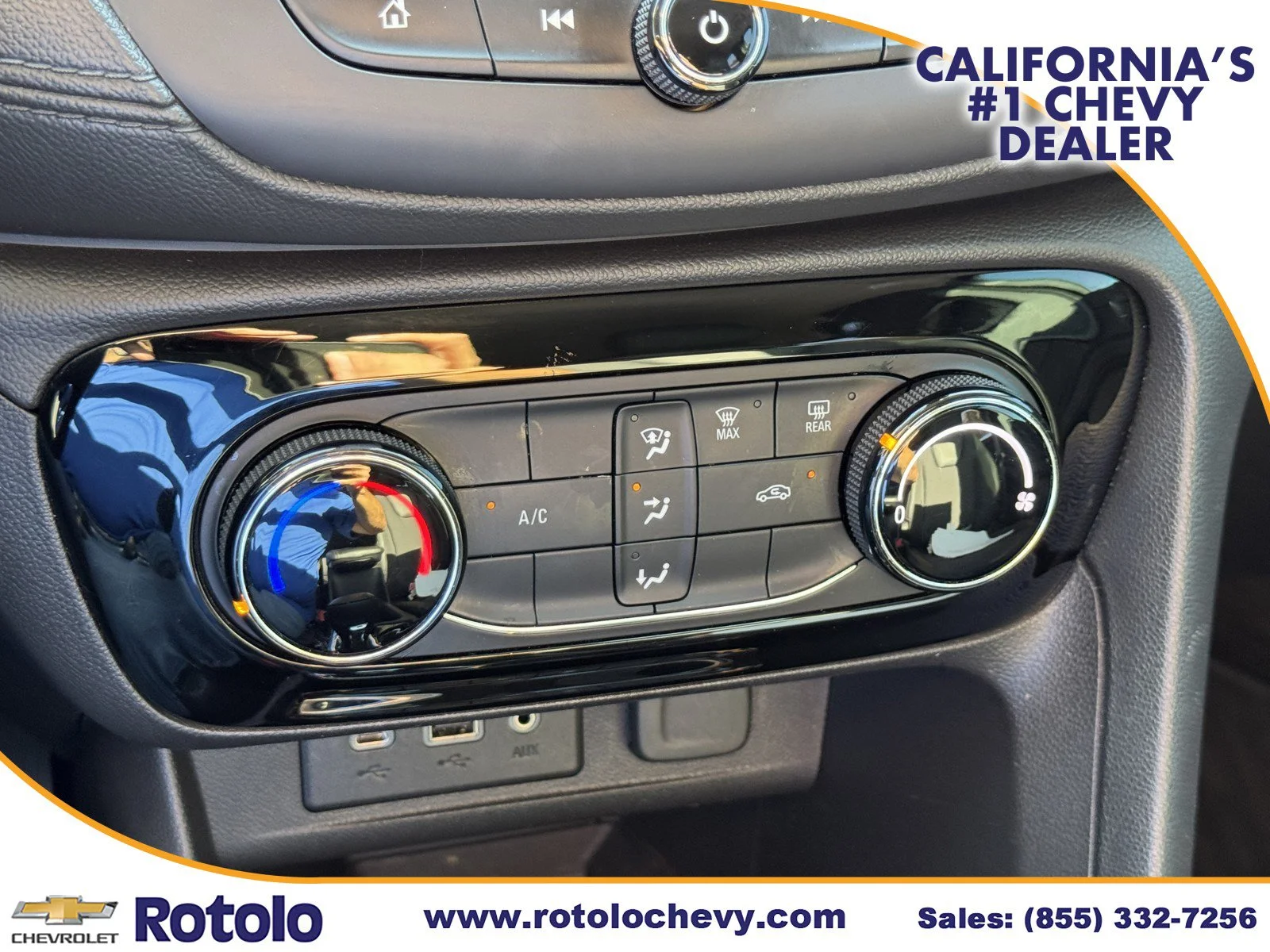 Used 2021 Ebony Twilight Metallic Buick Preferred image 17