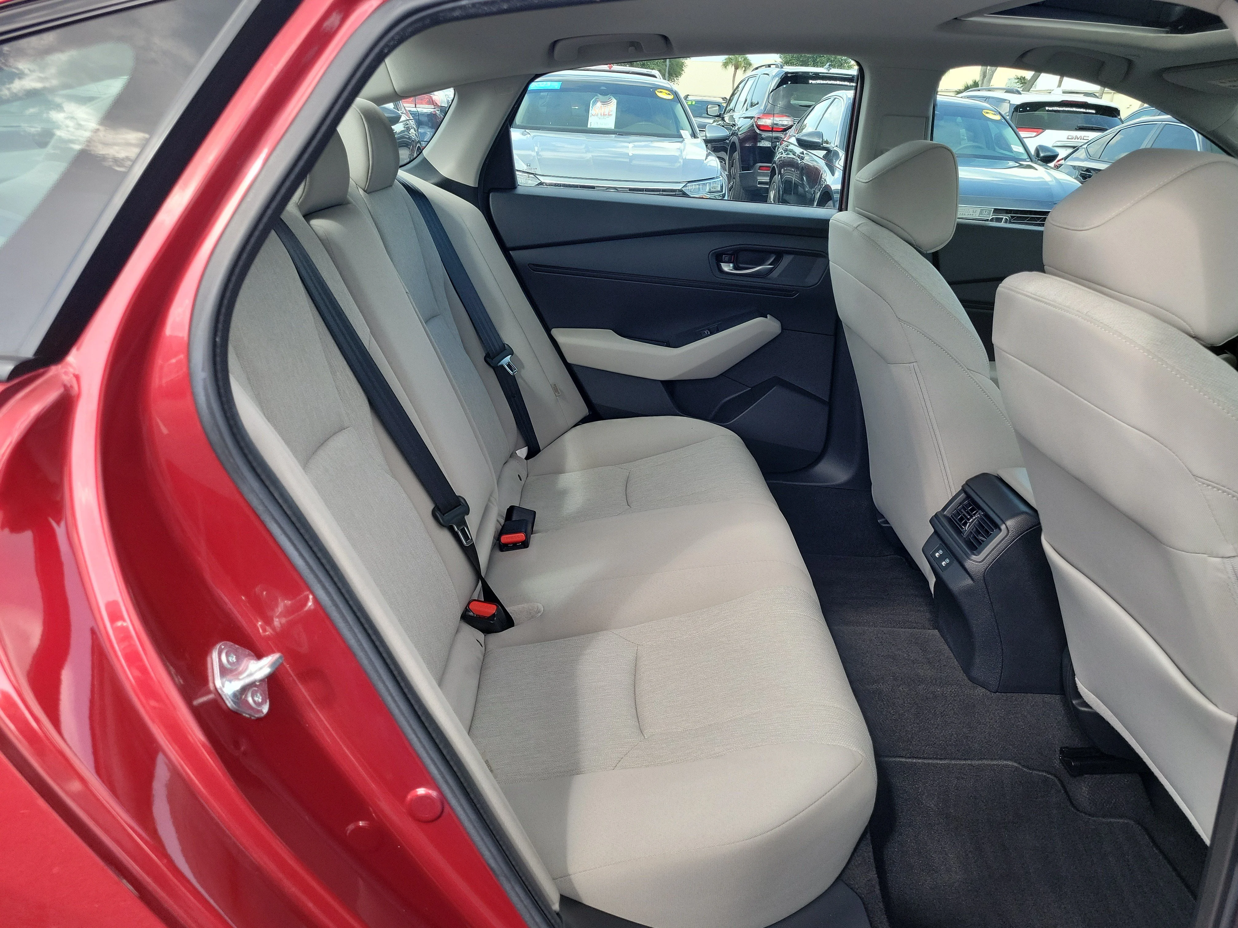 2025 Honda Accord SE - Photo 45