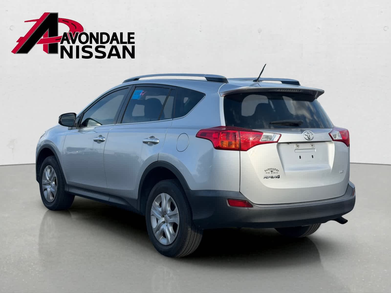 Used 2014 Classic Silver Metallic Toyota LE image 2