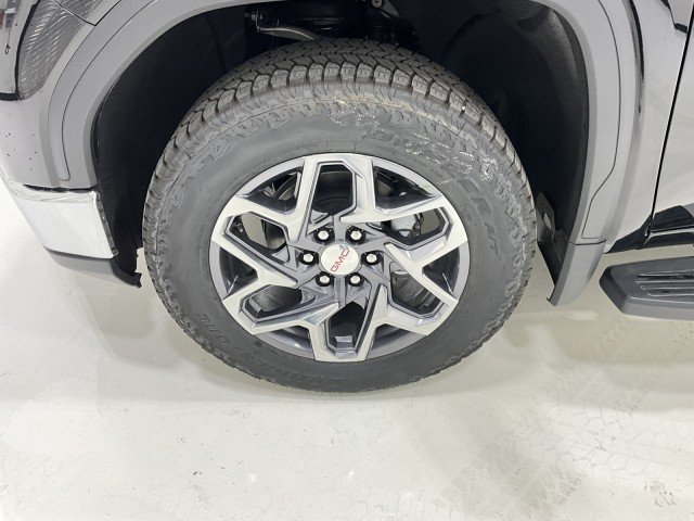 2026 GMC Sierra 1500 SLT - Photo 11