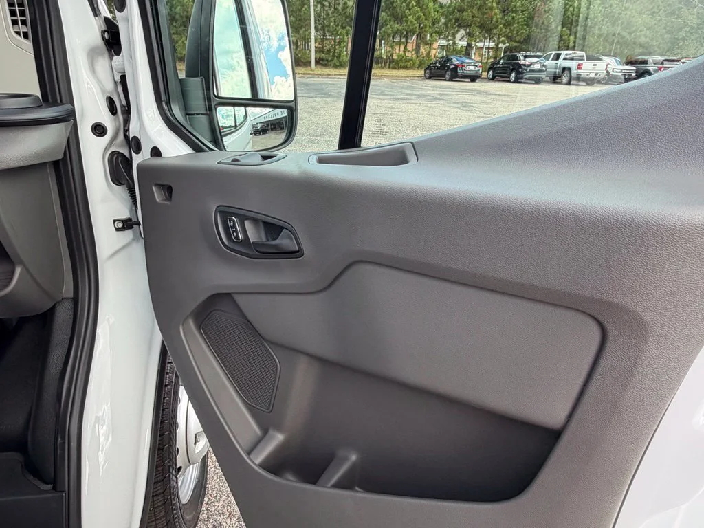 2025 Ford Transit Van Base - Photo 29