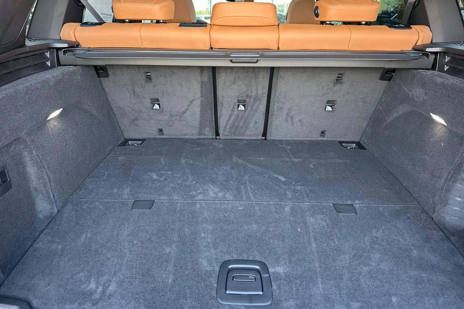 New 2026 Alpine White BMW xDrive50e image 12