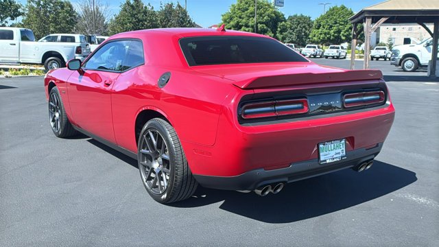 Used 2016 Redline Red Tricoat Pearl Dodge R/T Plus image 5