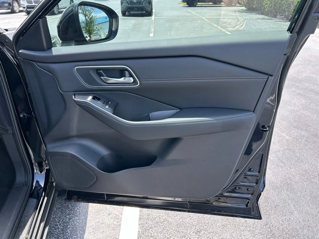 New 2026 Super Black Nissan Platinum image 45