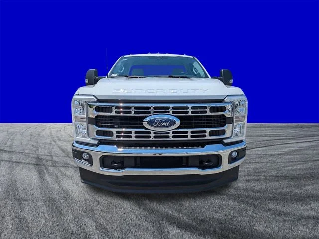 2026 Ford F-350 Super Duty Chassis Cab XL - Photo 9