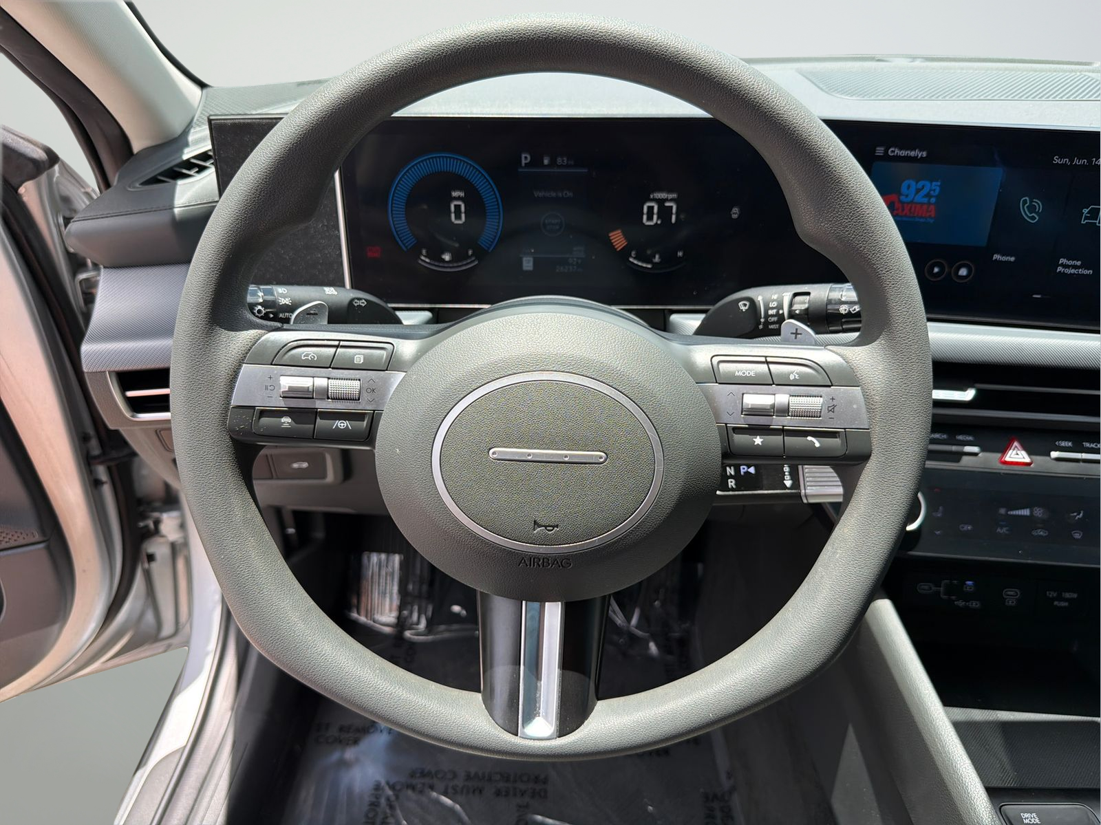 Used 2024 Silver Hyundai SEL image 13