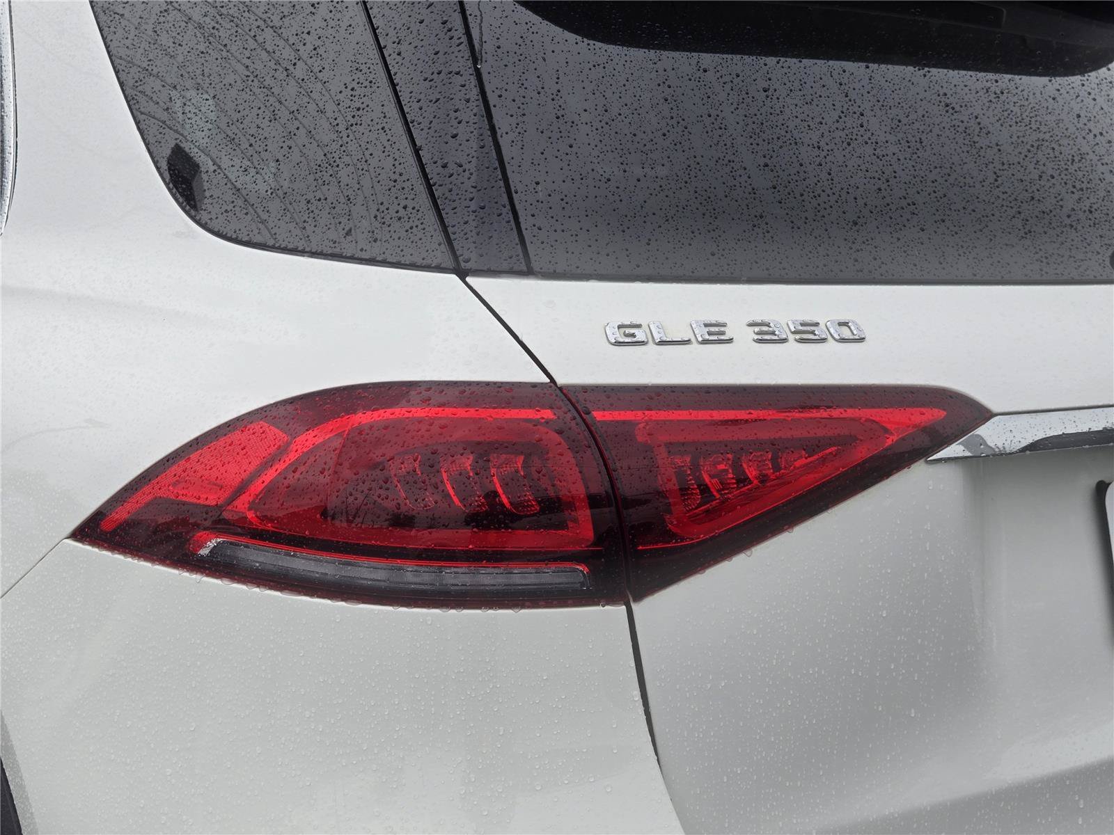 Used 2020 White Mercedes-Benz GLE 350 image 8