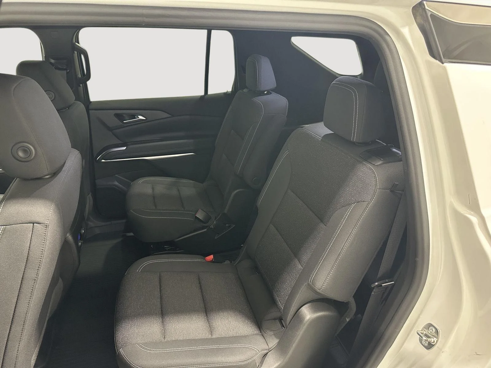 Used 2024 Summit White Chevrolet LT image 23