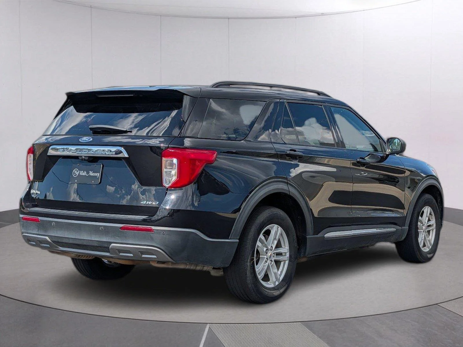 Used 2022 Agate Black Ford XLT image 5