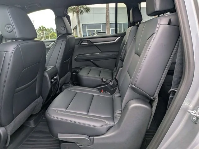 New 2026 Sterling Metallic GMC Elevation image 14