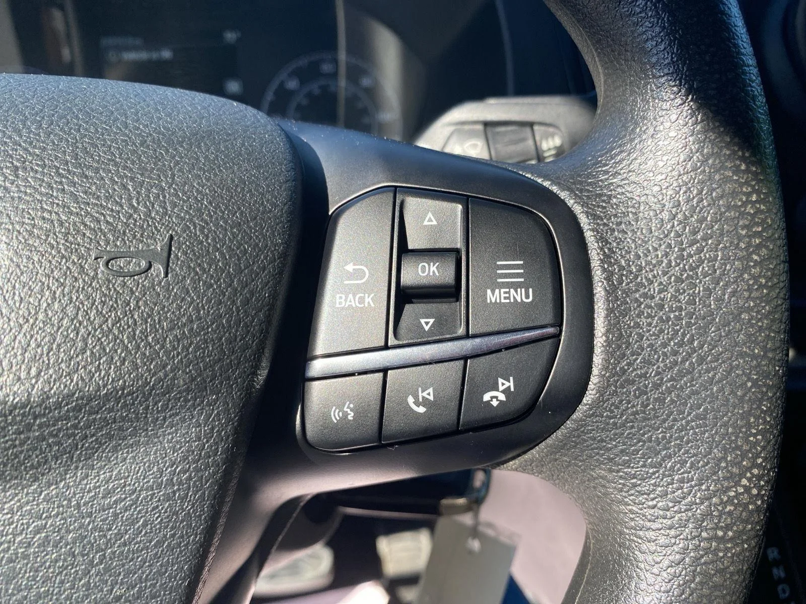 Used 2025 Oxford White Ford 250 image 18