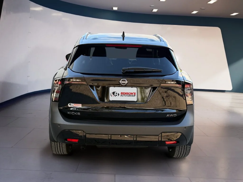 New 2027 Black Nissan SR image 4
