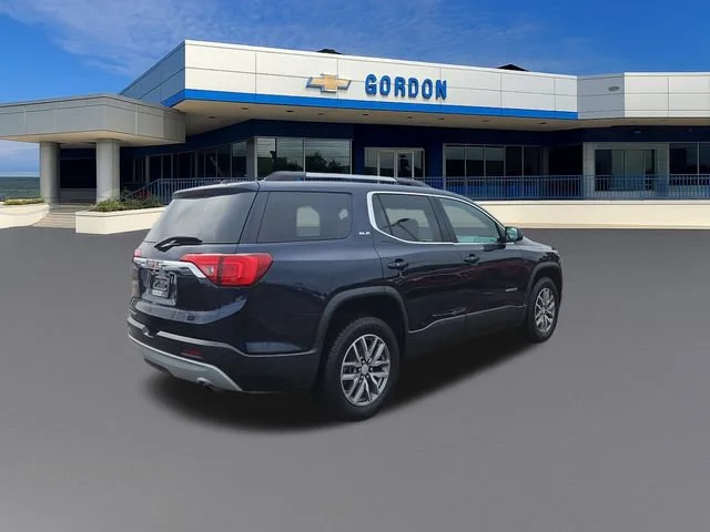 Used 2017 DARK SAPPHIRE BLUE METALLIC GMC SLE image 6