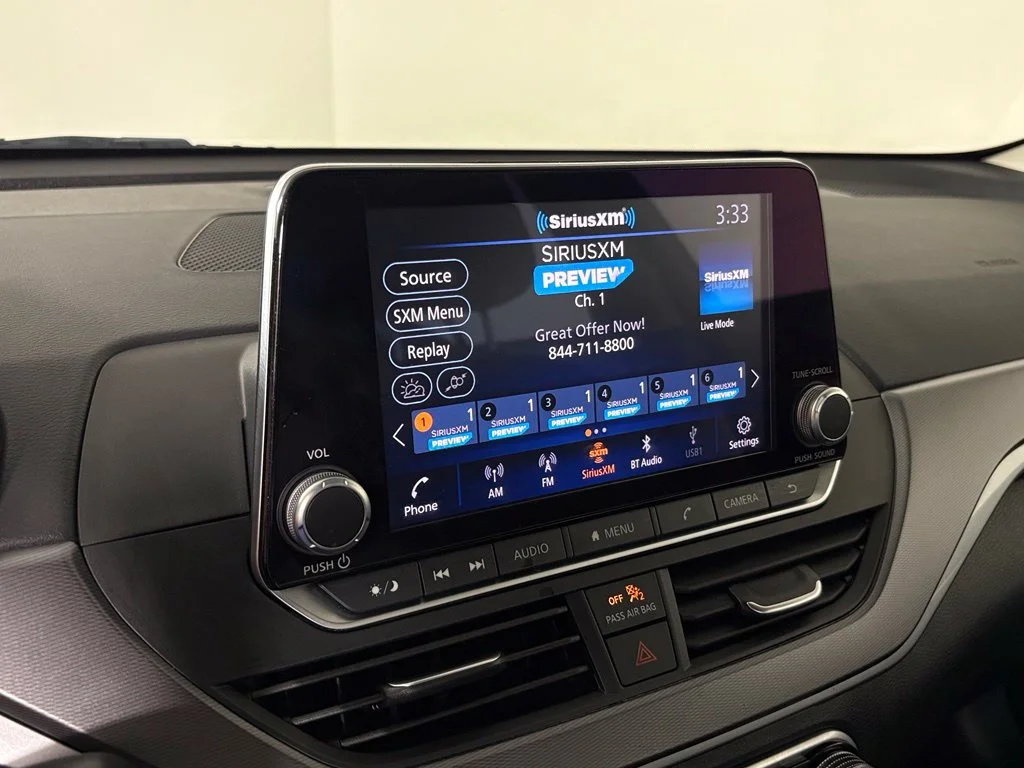 Used 2024 Gray Nissan 2.5 SR image 22
