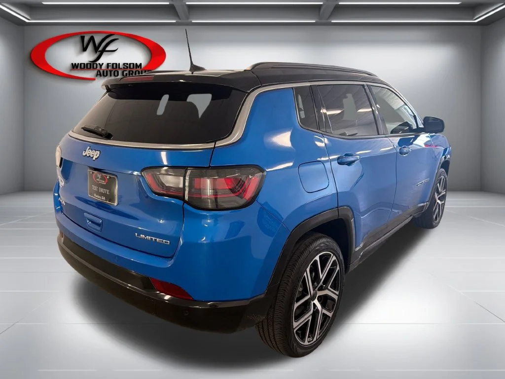 Used 2025 Blue Jeep Limited image 6