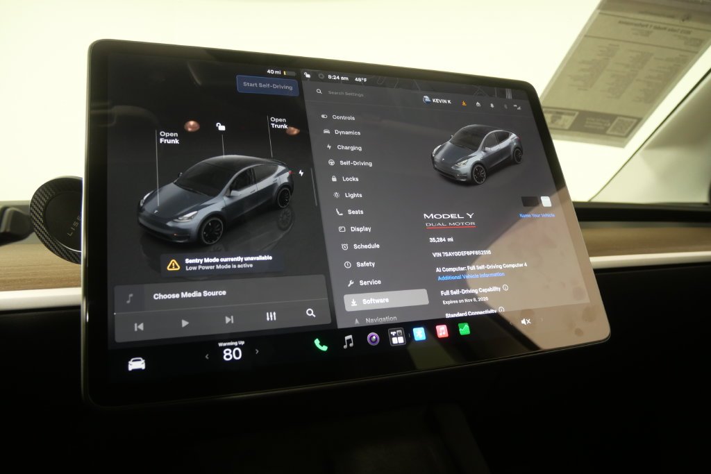 Used 2023  Tesla Performance image 22