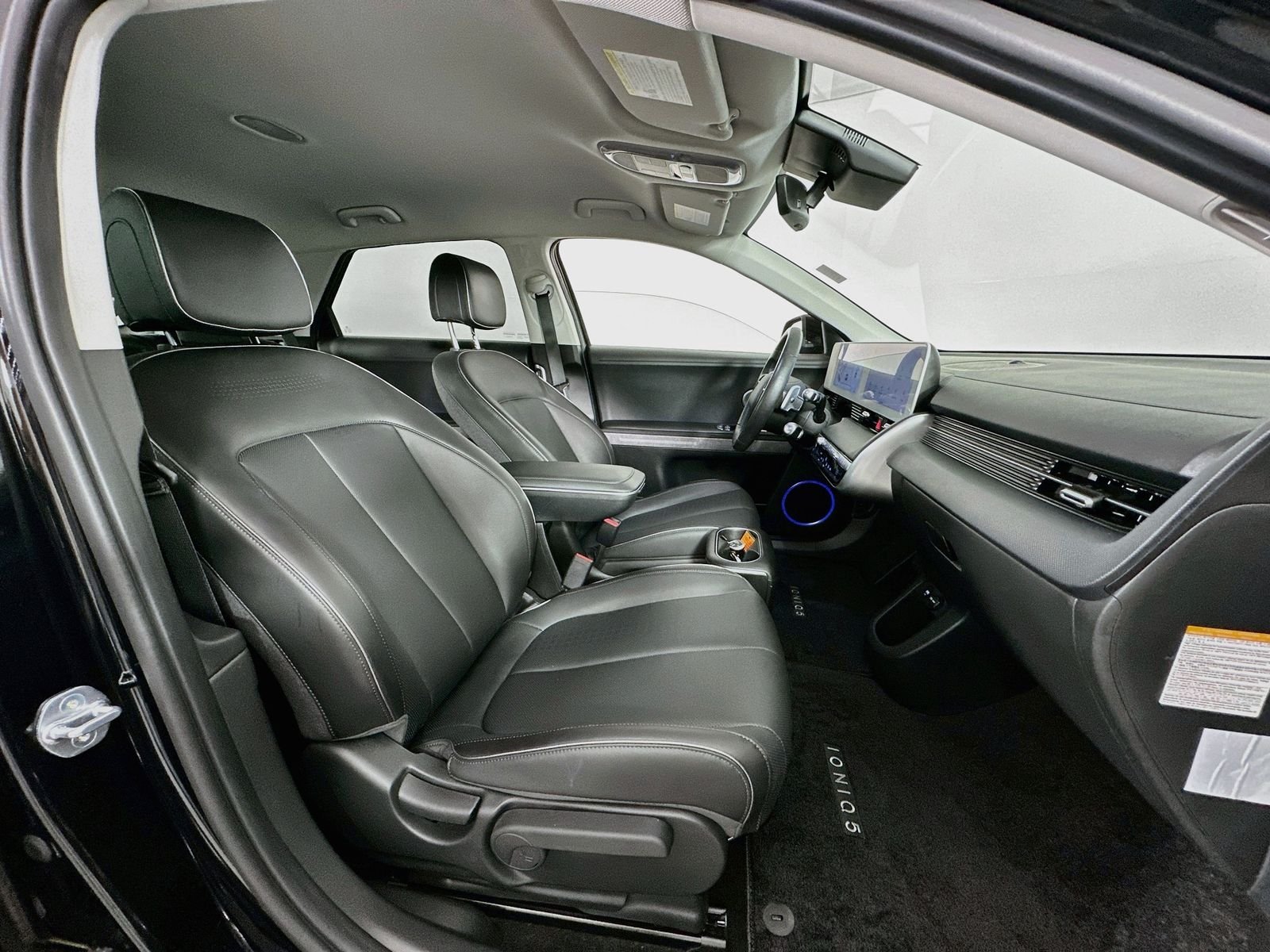 Used 2023 Abyss Black Hyundai SEL image 27