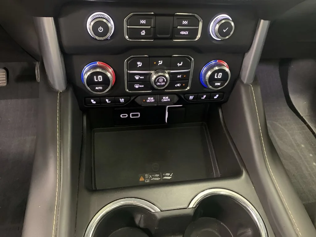 2023 GMC Yukon XL SLT - Photo 31