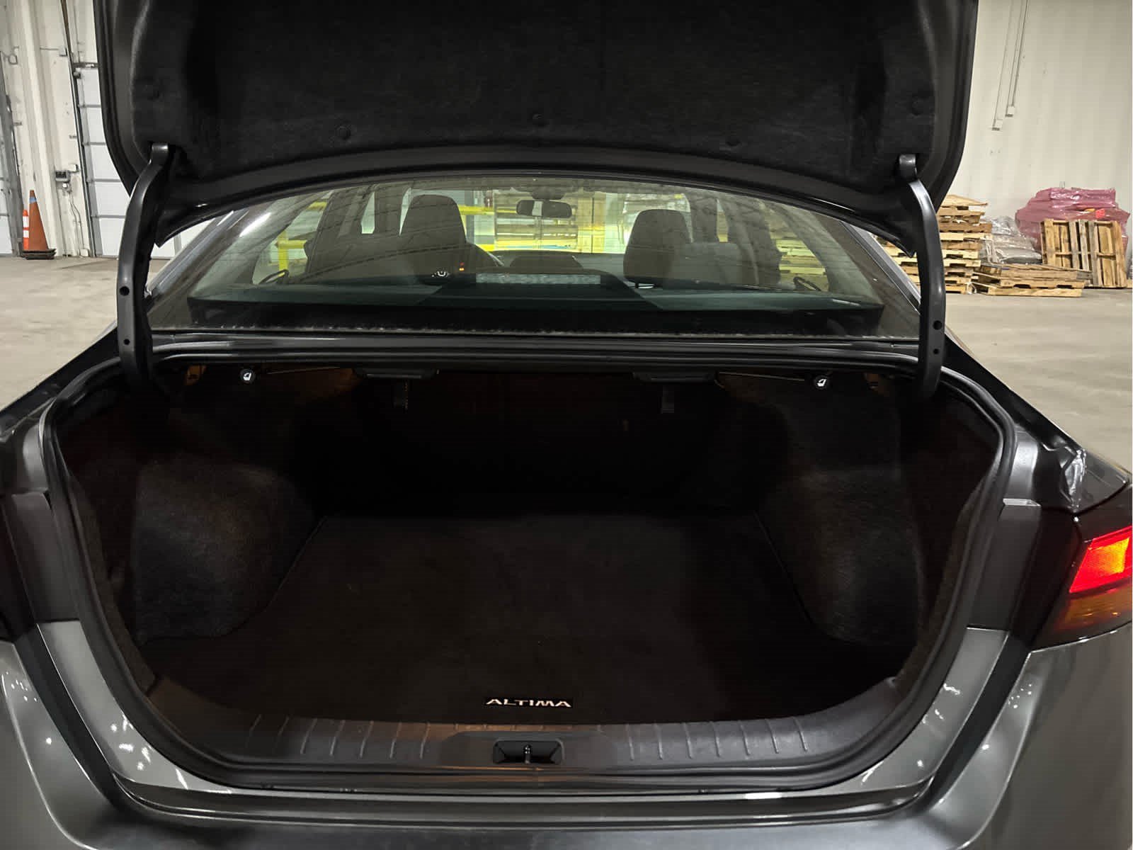 Used 2025 Gun Metallic Nissan SV image 7