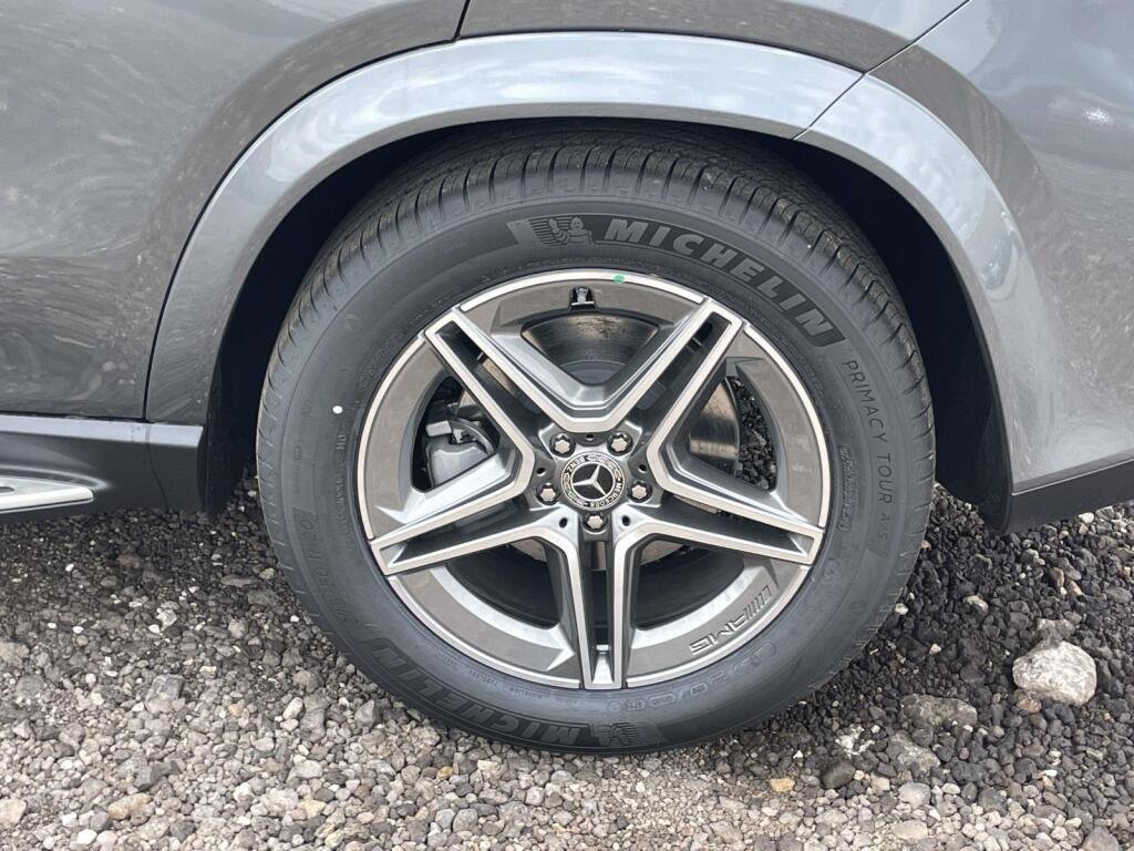 New 2026 Selenite Grey Metallic Mercedes-Benz GLE 450 image 16