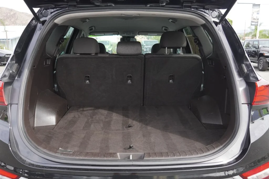 Certified Used 2020 Black Hyundai SE image 37