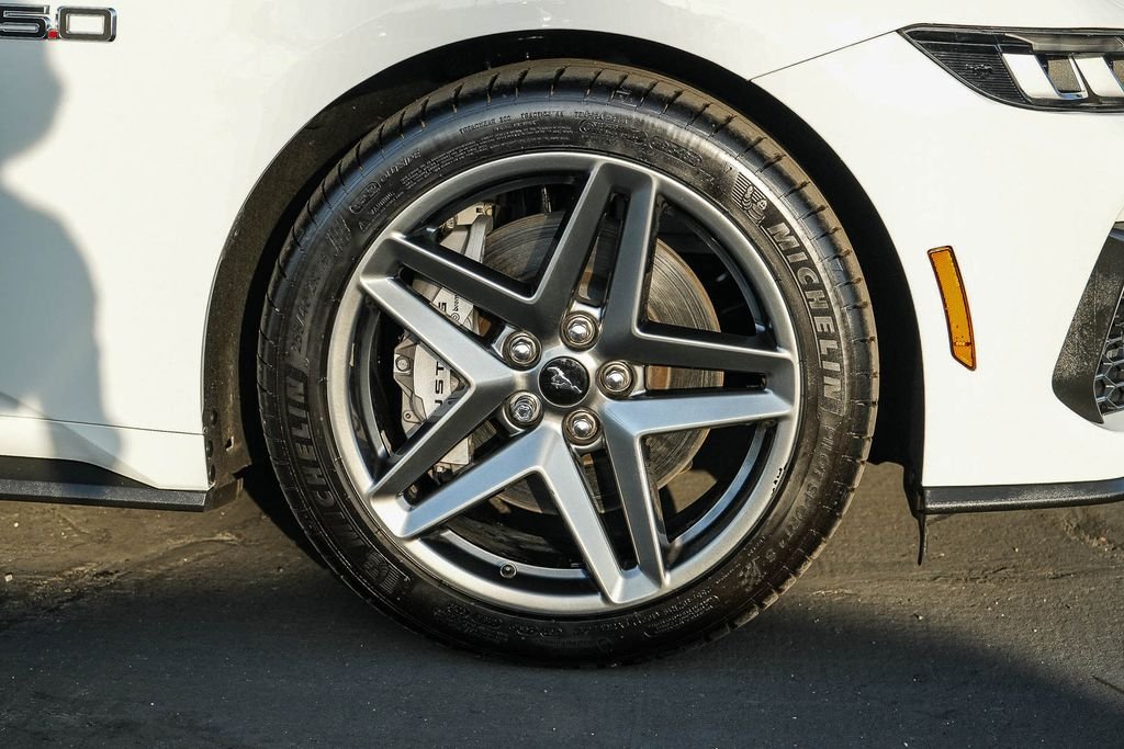 2024 Ford Mustang GT Premium - Photo 12