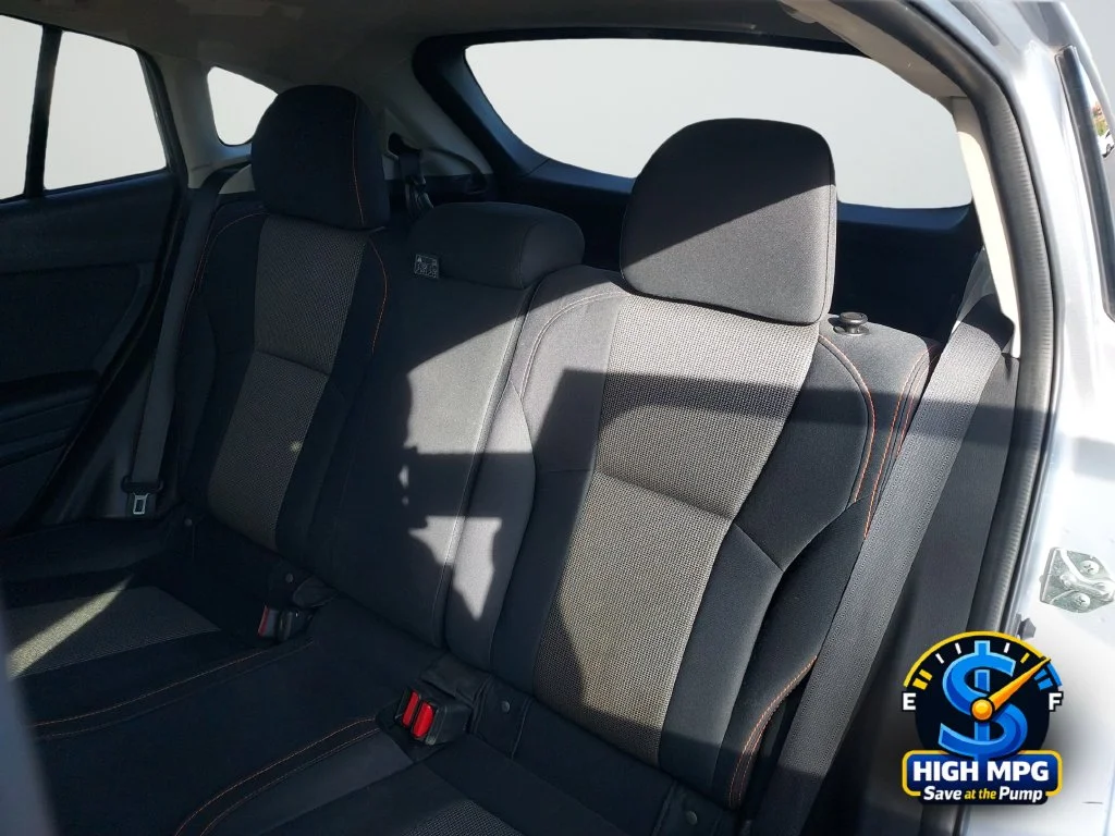 Used 2019 Silver Subaru 2.0i Premium image 32