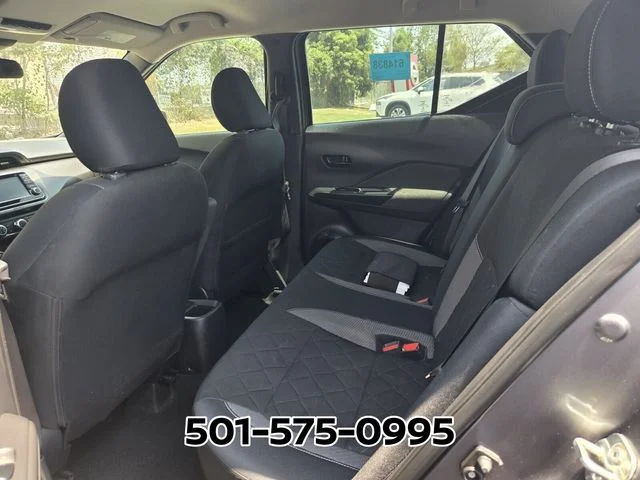 Used 2020 Gray Nissan S image 9