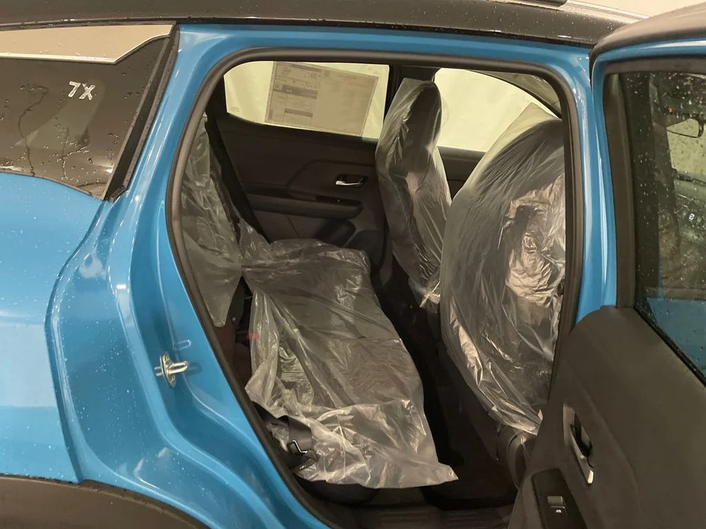 New 2026 Arctic Ice Blue Metallic / Super Black Two-tone Nissan SR image 24