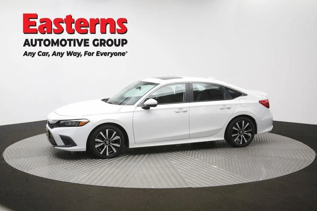 Used 2023 White Honda EX image 60