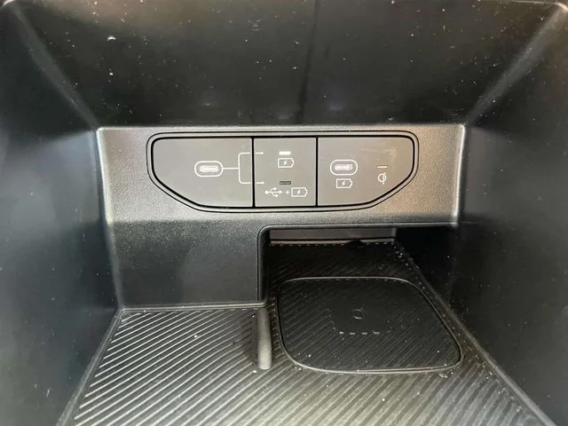 Certified Used 2024 Black Kia S image 38